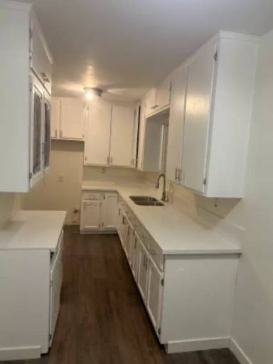 Main picture of 1029 W 84th St