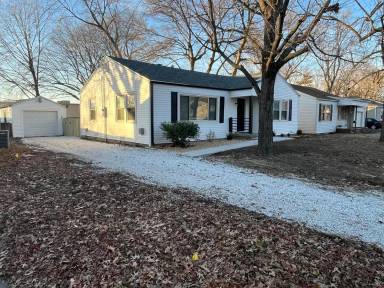 Main picture of 1729 South Ave