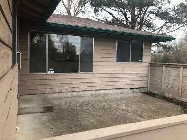 Main picture of 3326 NE Lancaster St