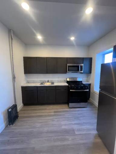 Main picture of 559 Broadway