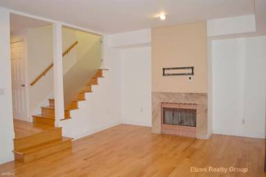 Main picture of 50 Undine Rd