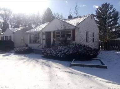 Main picture of 17367 Hamburg St
