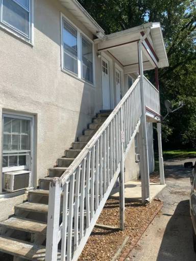 Main picture of 416 S 9th Ave W