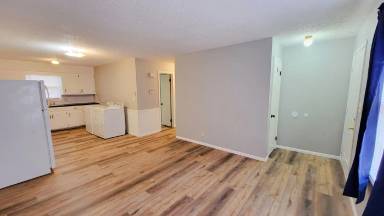 Main picture of 741 S Nettleton Ave