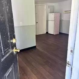 Main picture of 103 Gause St