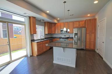 Main picture of 4114 Elegant St
