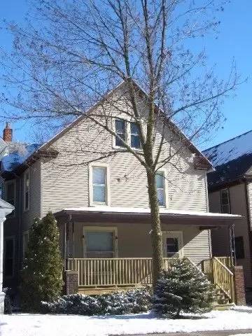 Main picture of 711 Oakland Ave
