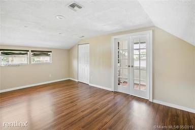 Main picture of 421 Kirk Rd