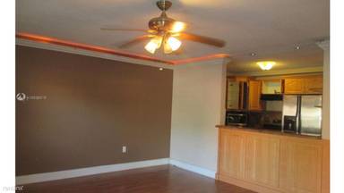 Main picture of 8502 NW 8th St