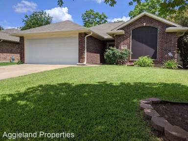 Main picture of 1723 Beaver Pond Ct