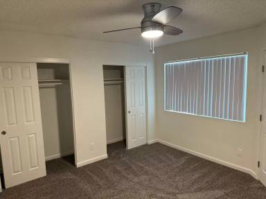 Main picture of 3525 N Stone Ave