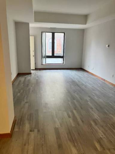 Main picture of 225 State St