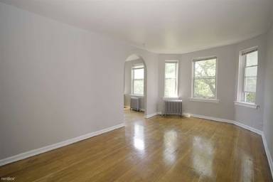 Main picture of 1345-1357 W Estes Ave Apartments