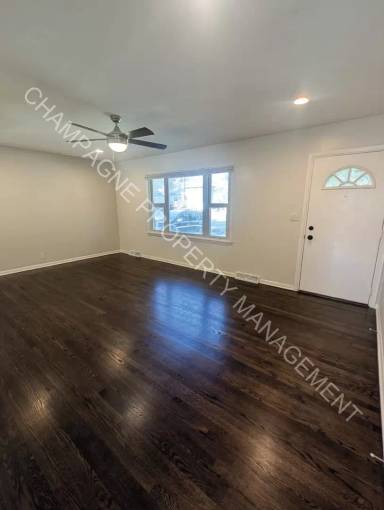 Main picture of 4105 E 107th Ter
