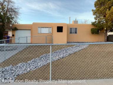 Main picture of 2317 E Idaho Ave