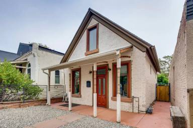 Main picture of 3548 Mariposa St