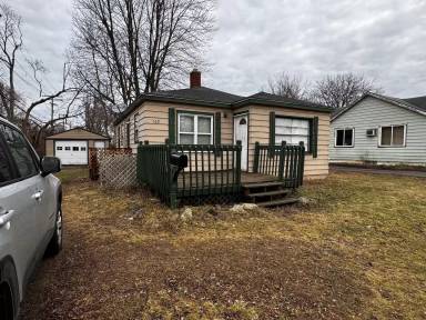 Main picture of 569 Clara Ave
