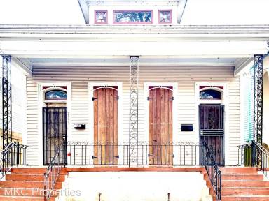 Main picture of 2533 Banks St