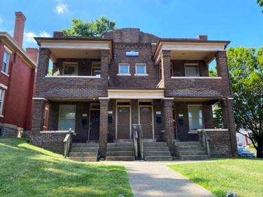 Main picture of 127 E 12th Ave