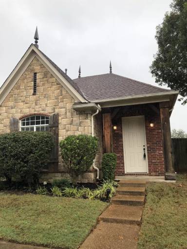 Main picture of 1498 Lawson Dr