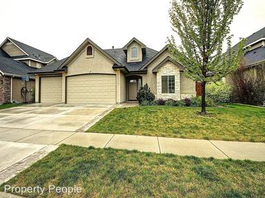 Main picture of 710 E Bonita Canyon St