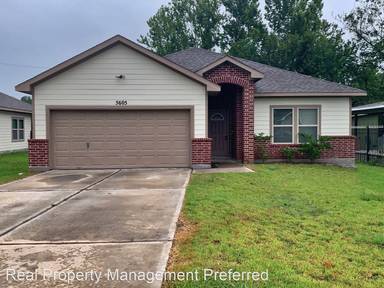 Main picture of 5601 Howell St