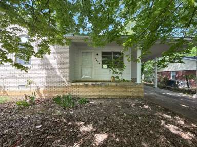 Main picture of 1103 Berrywood Ave