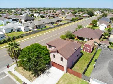 Main picture of 2201 N 46th St