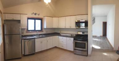 Main picture of 1000 Evergreen Ave