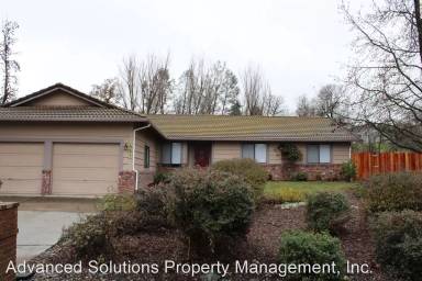 Main picture of 651 Country Oak Dr