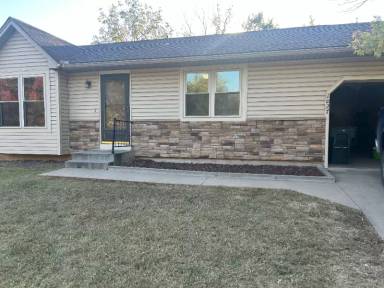 Main picture of 1027 SW Marge Ct