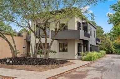 Main picture of 1723 N Chestnut Ave