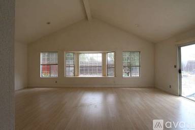 Main picture of 42818 Gatewood St