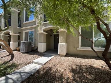 Main picture of 4512 Townwall St