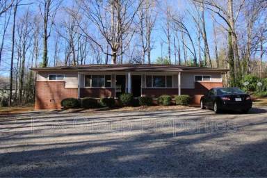 Main picture of 403 E J St