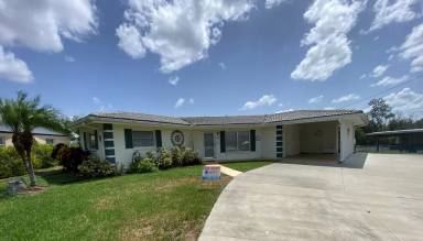 Main picture of 13220 Country Club Dr