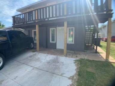 Main picture of 1300 SW 34th St