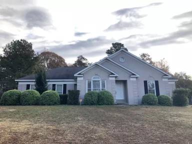 Main picture of 890 Lismore Dr