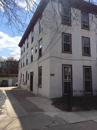 Main picture of 3510 Spring Garden St