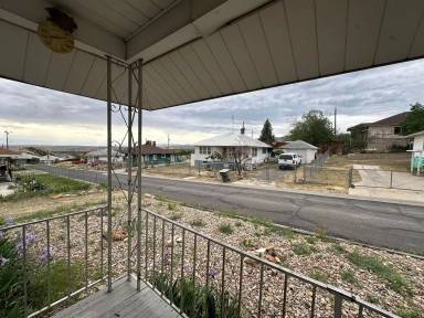 Main picture of 129 W Main St