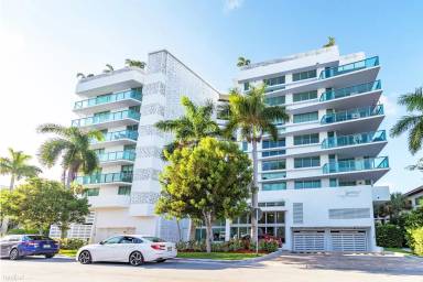 Main picture of The Palms Condo