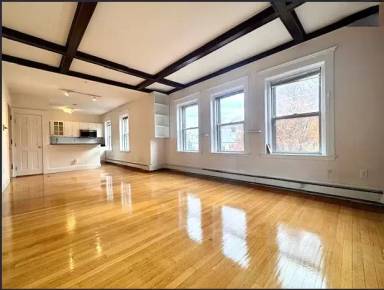 Main picture of 19 South St