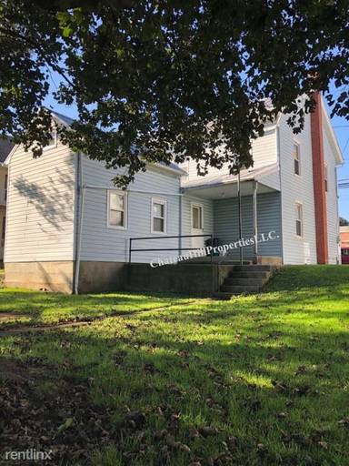 Main picture of 122 E Main Ave