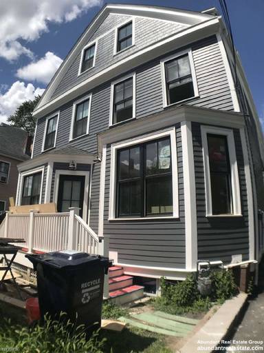 Main picture of 2044 Massachusetts Ave