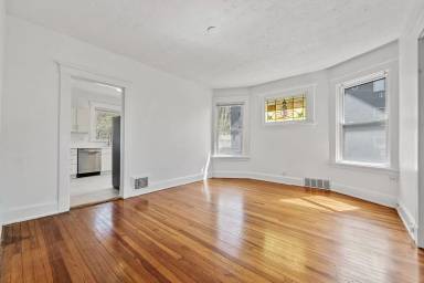 Main picture of 3602 Linwood Ave