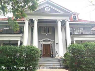 Main picture of 400 College Ave SE