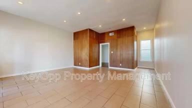 Main picture of 422 Holloway Ave