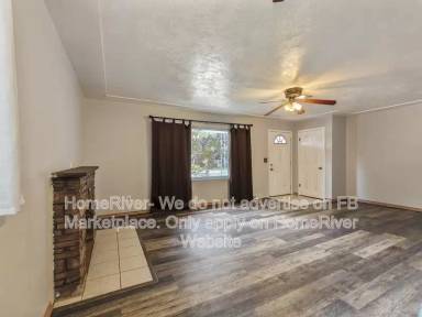 Main picture of 5418 N Maple St
