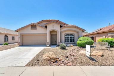 Main picture of 15749 W Ventura St
