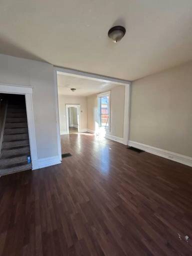 Main picture of 846 W Mercury St